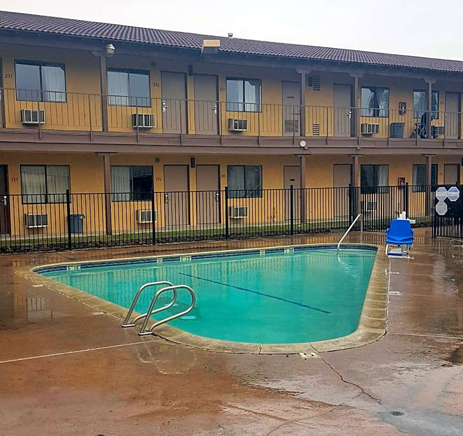 Best Economy Inn & Suites