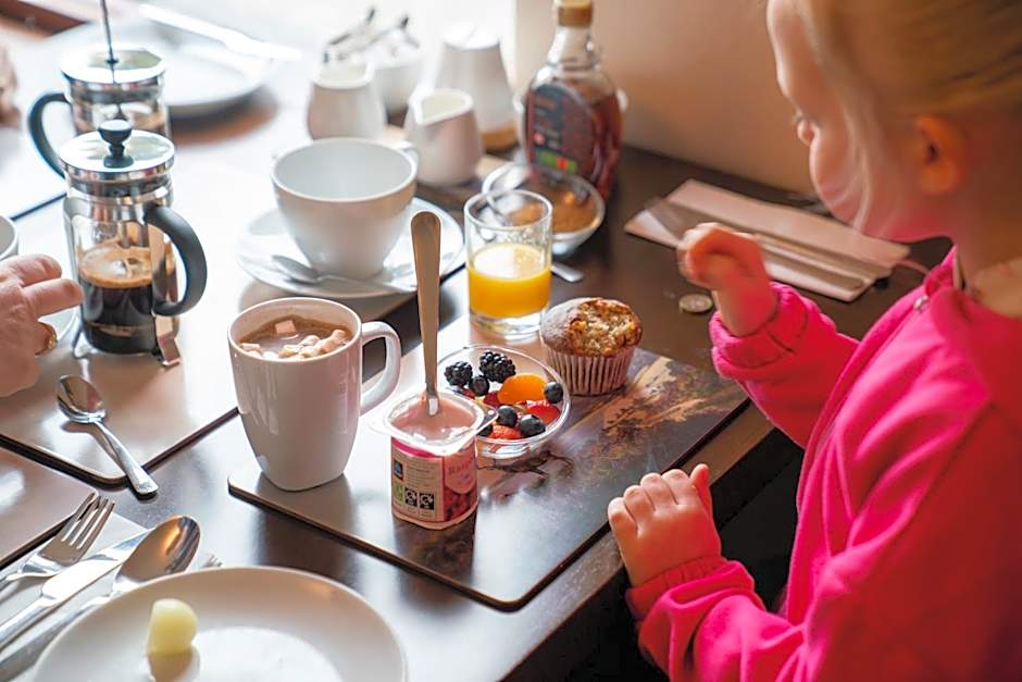 Eriskay B&B and Aviemore Glamping