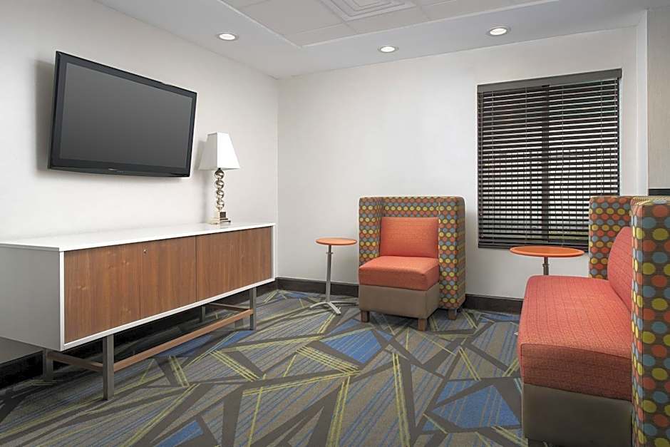 Holiday Inn Express Washington DC-BW Parkway By IHG