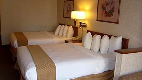 Studio Suite with Two Queen Beds - Non-Smoking