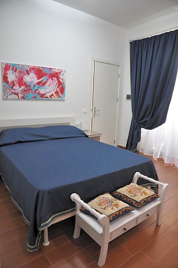 Photo 1 of 4 of Triple Room