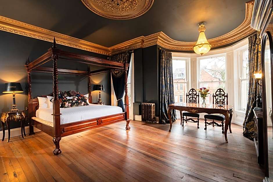 The Harrison Chambers of Distinction