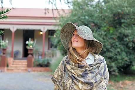 Summerlands - Country Luxe
