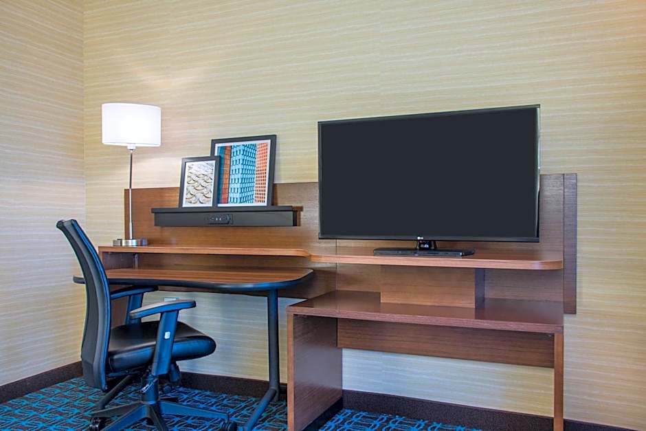Fairfield Inn & Suites by Marriott Dayton