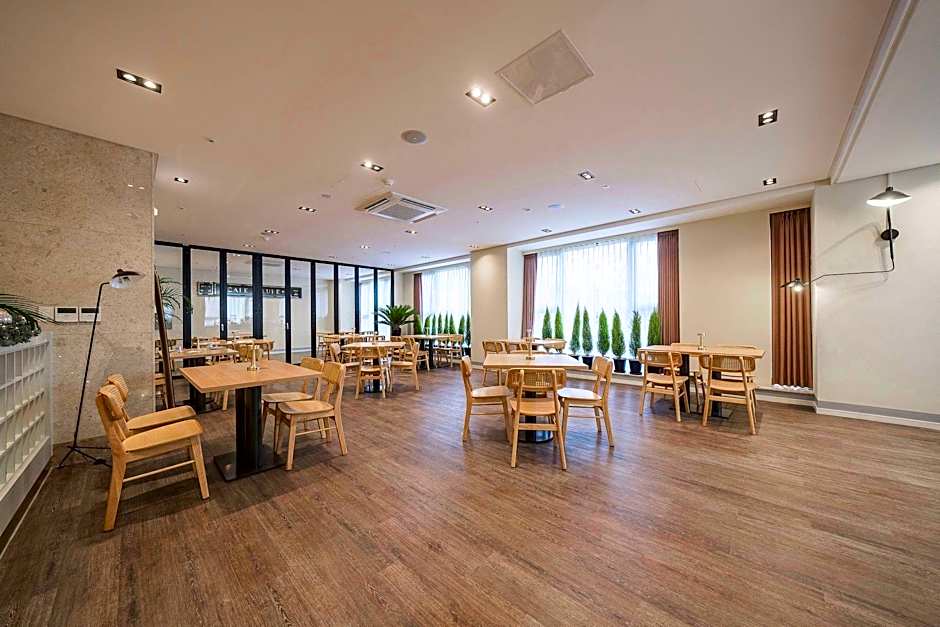 Gwangju H1 Hotel