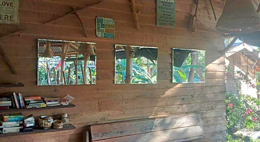 Fandee Island - Tad Lo - Bolaven Loop Pakse