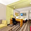 La Quinta Inn & Suites by Wyndham Paducah