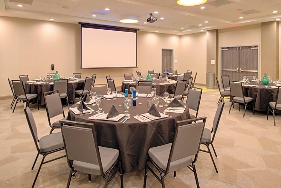 Holiday Inn Hotel & Suites Houston West - Katy Mills By IHG