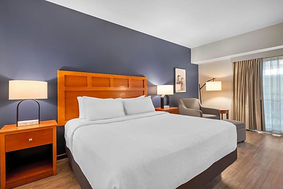 Wyndham Bloomington - Mall of America