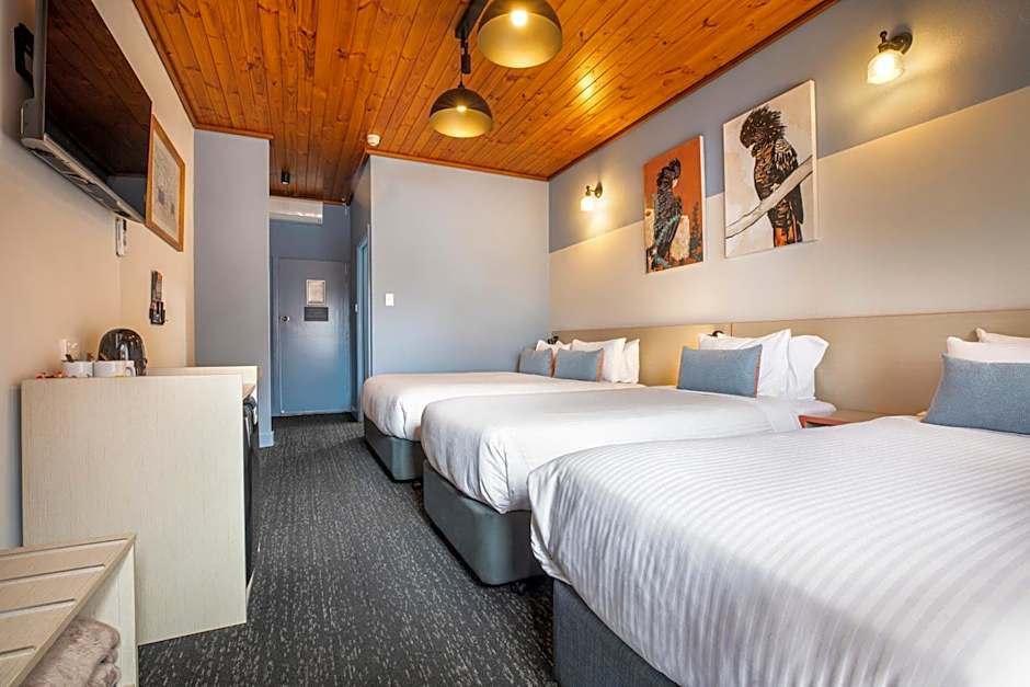 Nightcap at Federal Hotel Mt Gambier