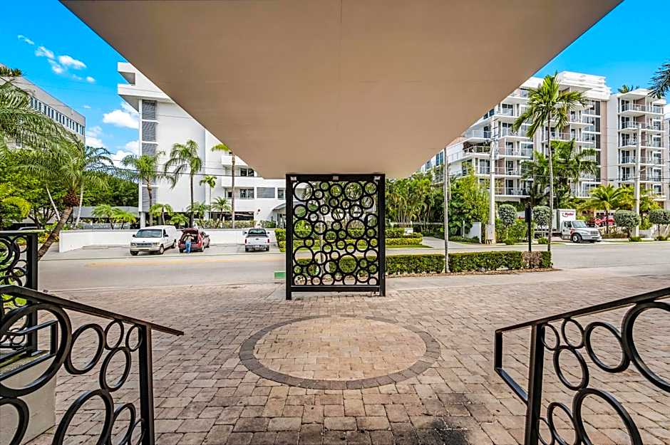 The Landon Bay Harbor-Miami Beach