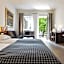 Dom Hotel