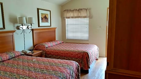 Queen Room with Two Queen Beds - Non-Smoking