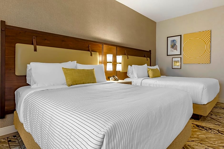 Hotel Centro Sonoma Wine Country, Tapestry Collection Hilton