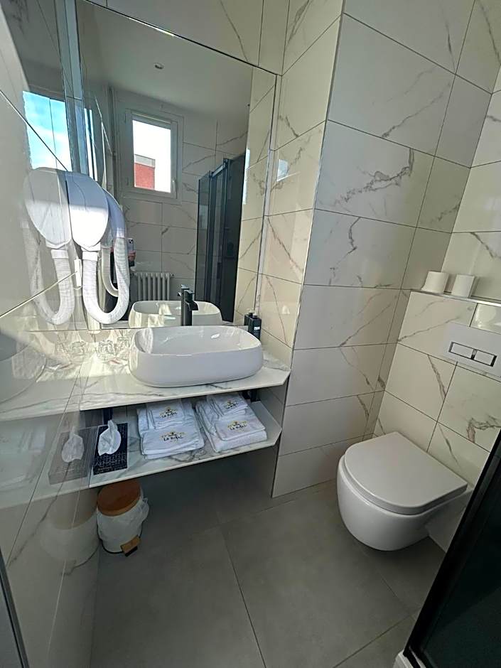 Brit Hotel Privilège Le Royal - Centre Gare