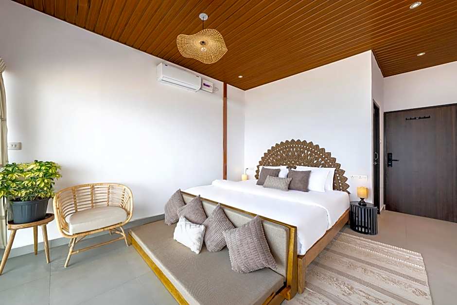 Photo 1 of 5 of Spa, Jetted Tub, 1st Floor