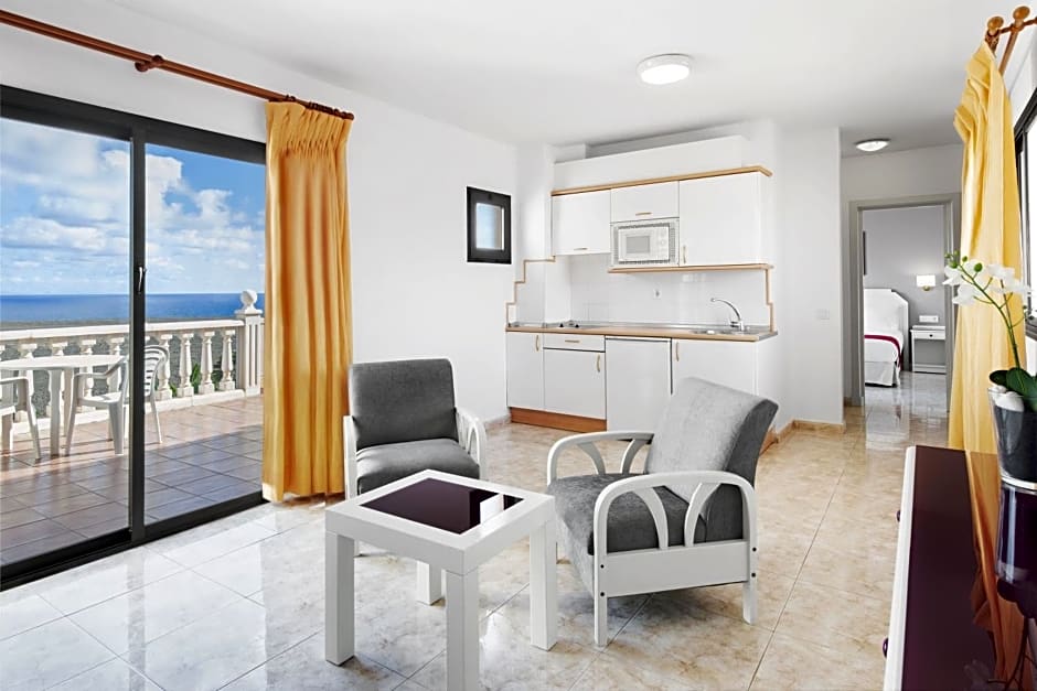 Elba Lucia Sport & Suite Hotel