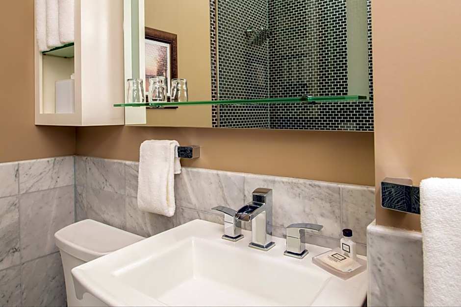 The Mark Spencer Hotel