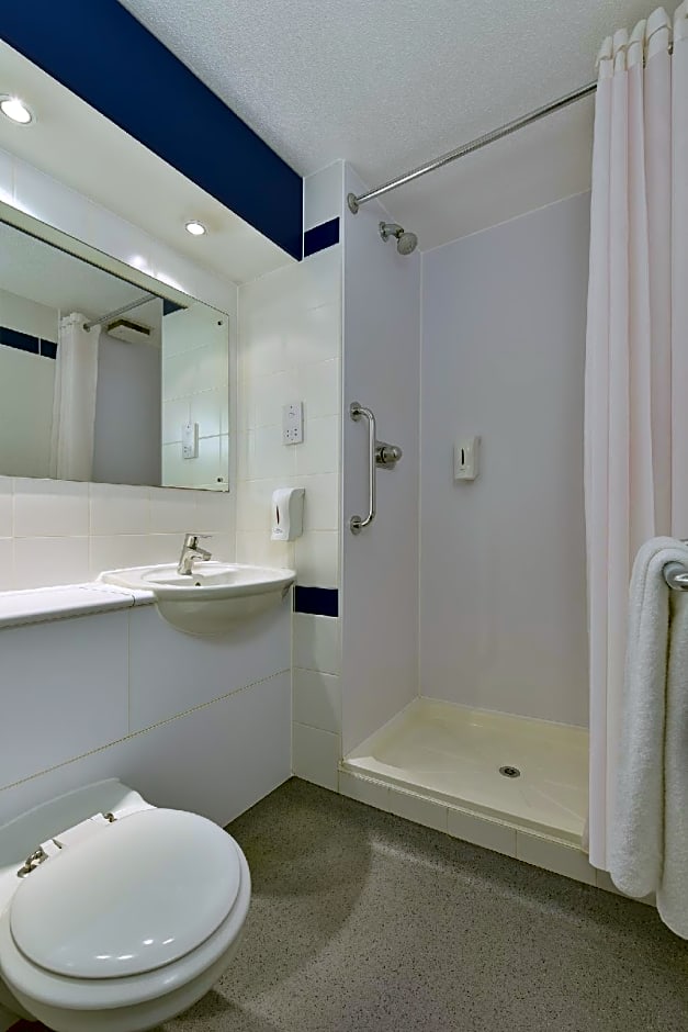 Travelodge Aberdeen Central