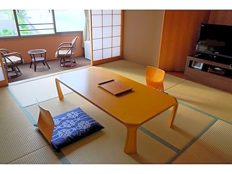 Economy Japanese Style Room