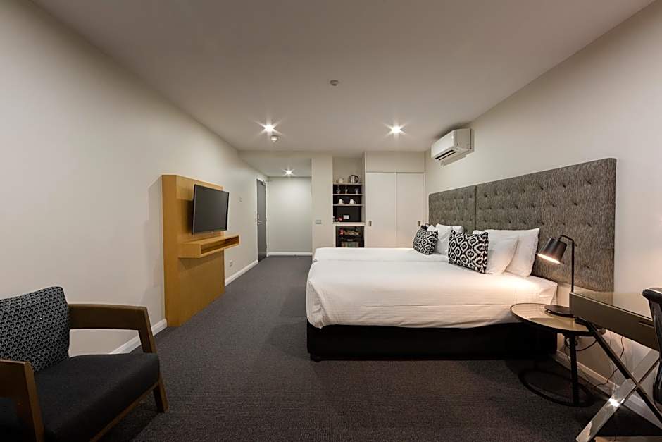 Avenue Hotel Canberra
