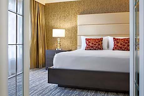 West Coast Suite with King Bed