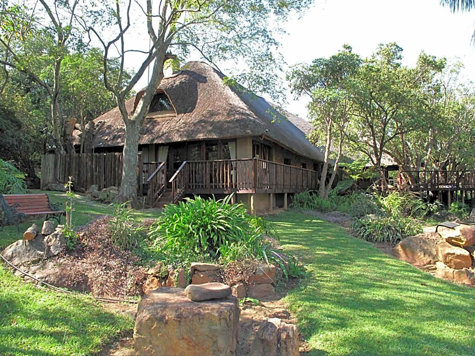 Caracal Lodge