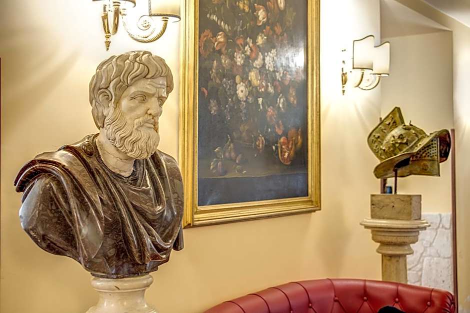 Aurelius Art Gallery Hotel