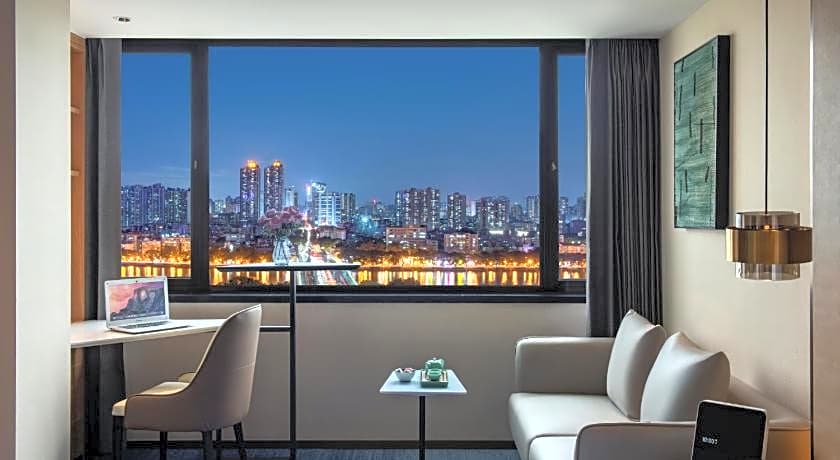 Guangzhou Hotel - Canton Fair Free Shuttle Bus