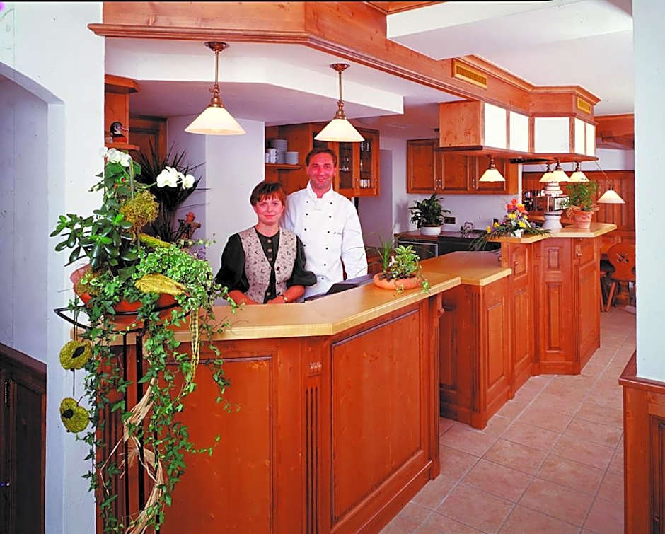 Hotel - Gasthof Spessarttor & Hotel Bergwiesen -hier auf Wunsch Zimmer mit Balkon