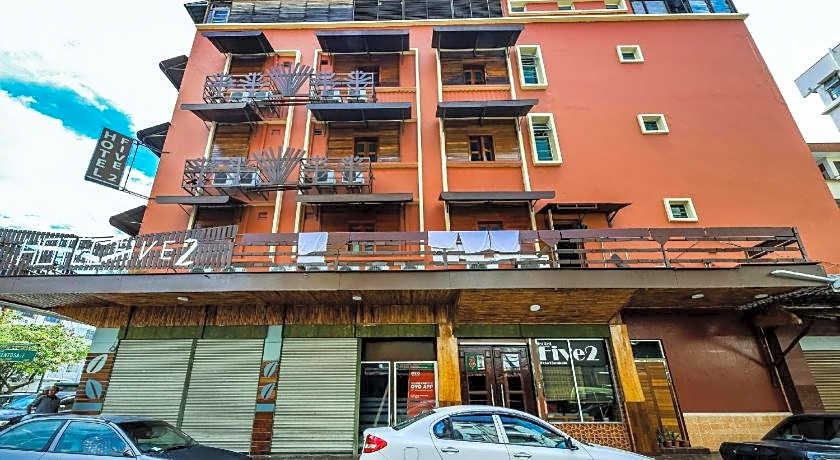 OYO 210 Hotel Five 2
