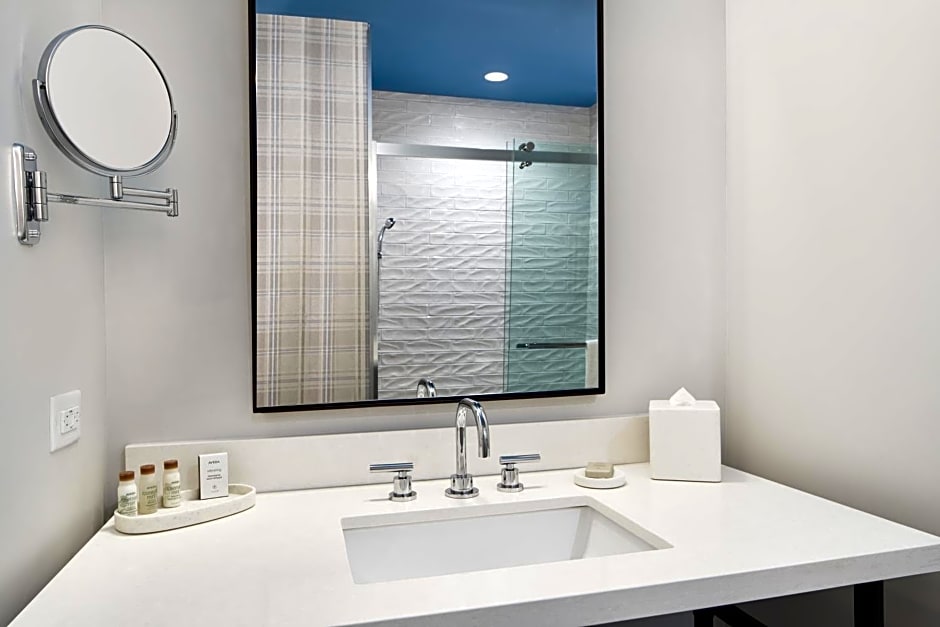 Hotel Indigo Tallahassee - Collegetown, an IHG Hotel
