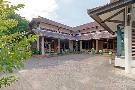 RedDoorz near Transmart Pangkal Pinang