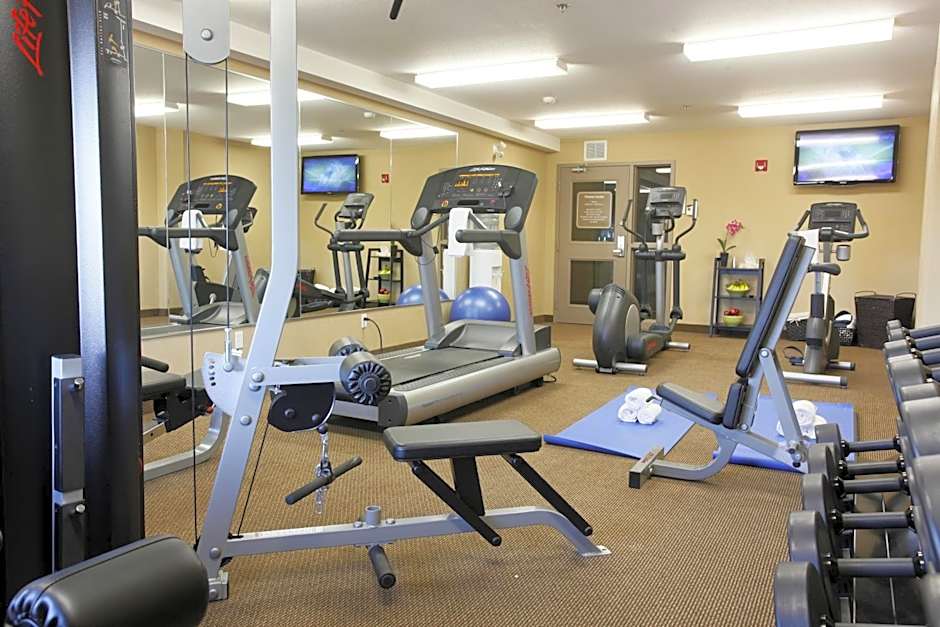 Pomeroy Inn & Suites Fort St. John