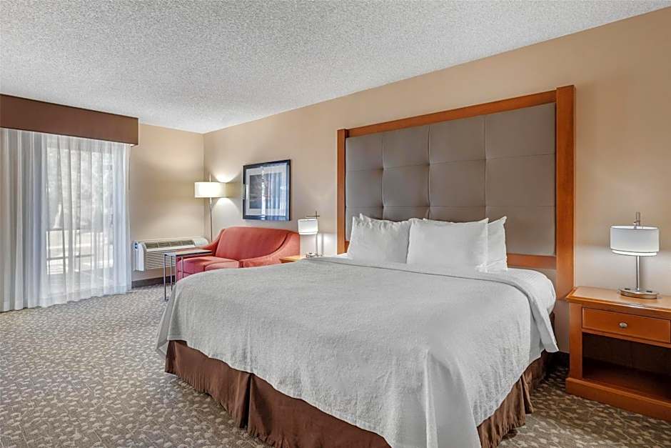 Best Western Plus Harbor Plaza And Conference Center