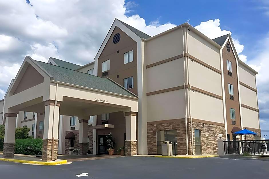 Comfort Suites Johnson City near University