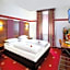 Tiptop Hotel Burgschmiet Garni
