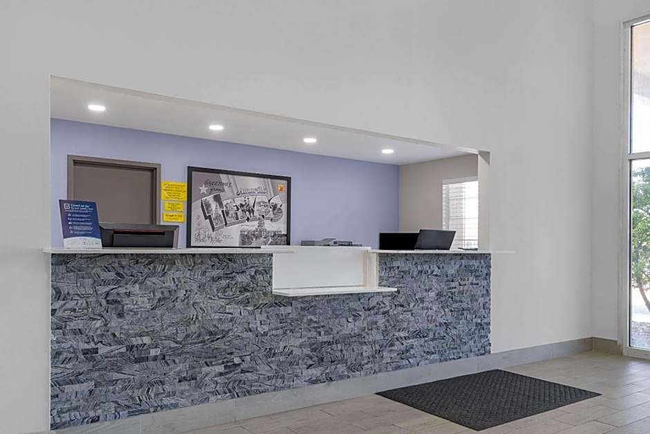 Super 8 by Wyndham Amarillo West