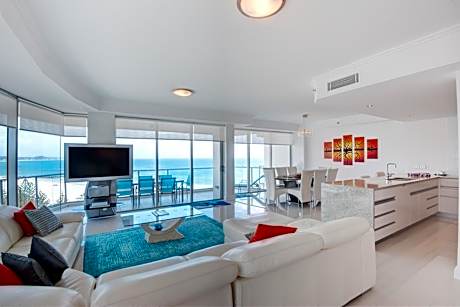 Luxury Four-Bedroom Apartment