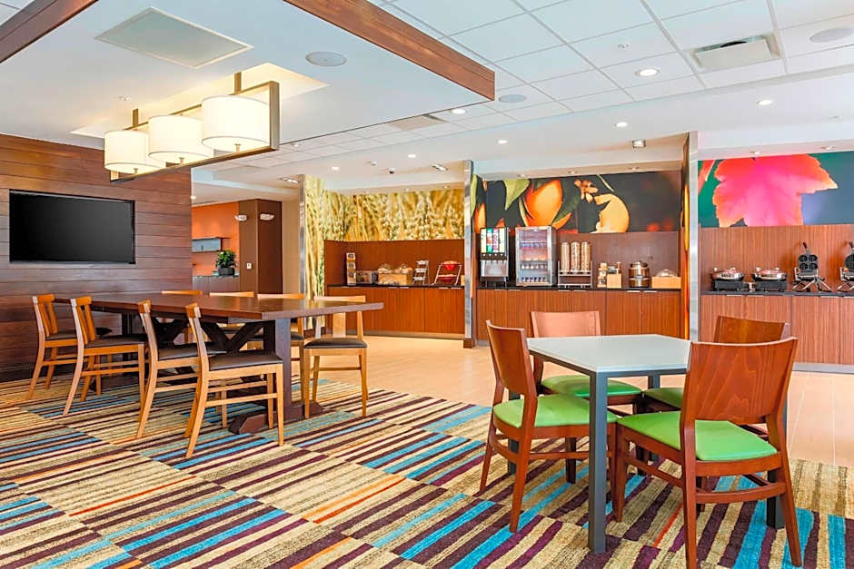Fairfield Inn & Suites by Marriott Decatur at Decatur Conference Center