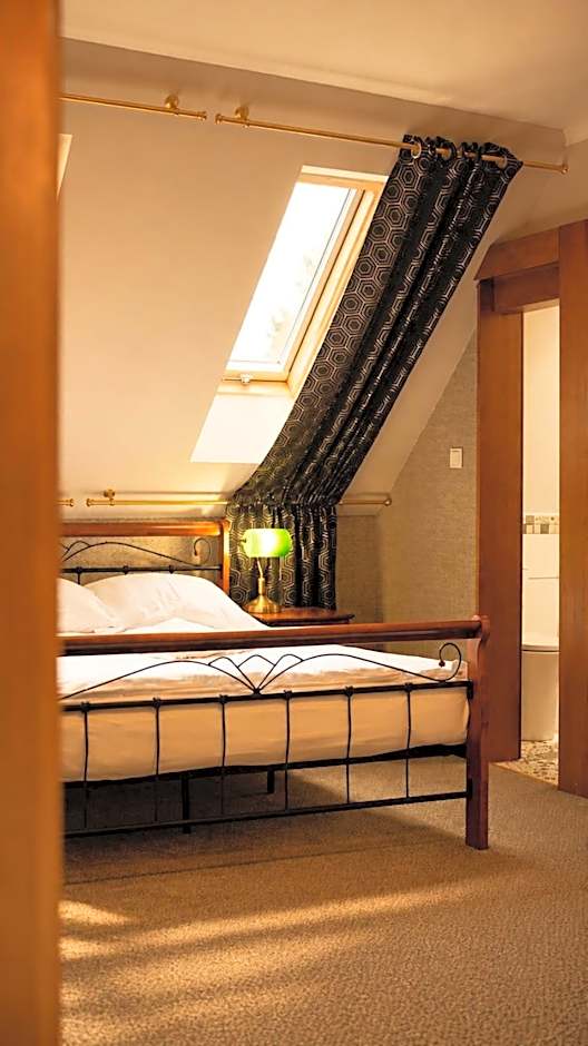 Stara Szkoła Boutique Hotel