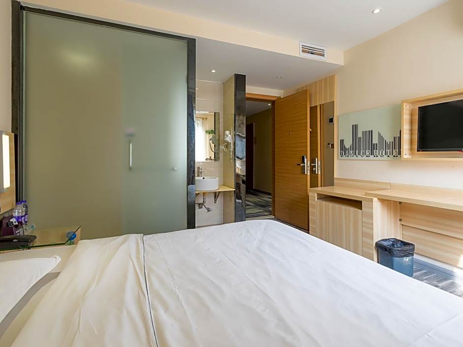 Denise Hotel Apartment(Shangxiajiu Branch)