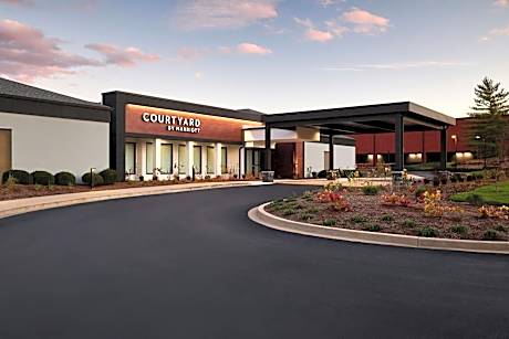 Courtyard by Marriott St. Louis Creve Coeur