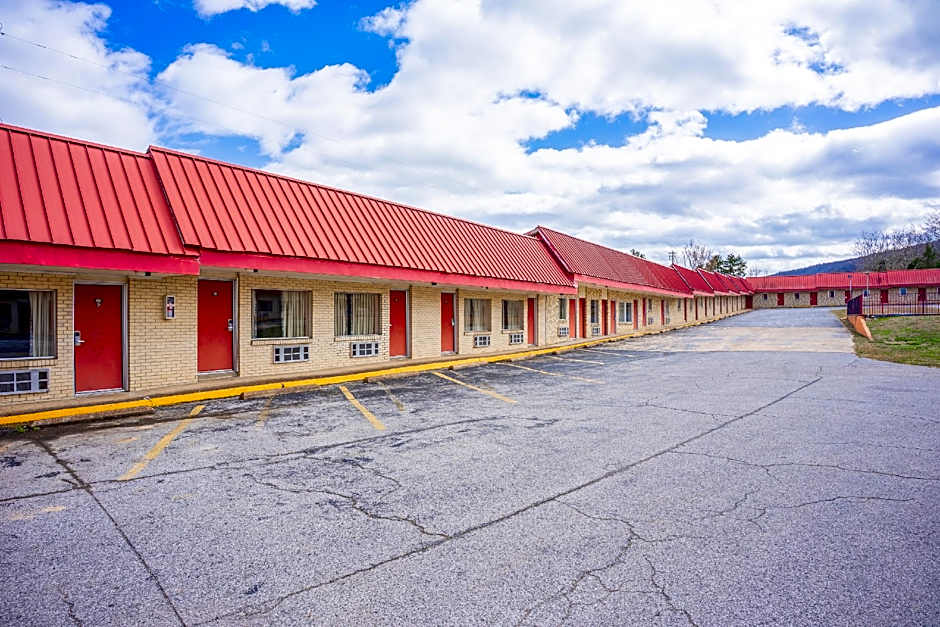 Ozark Junction mountain view by OYO