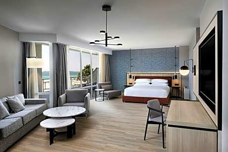 Suite Sea View, Suite, 1 King, Sea View, Beach Front, Balcony