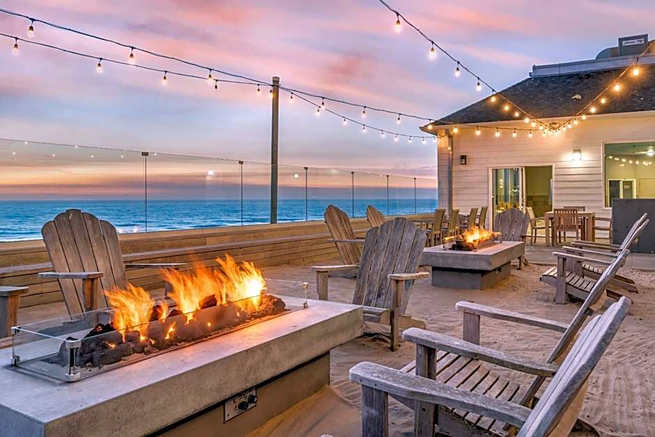 Elizabeth Oceanfront Suites, Ascend Hotel Collection