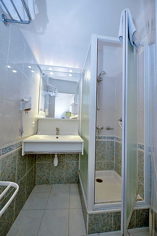 Cit'Hotel Azur Hotel