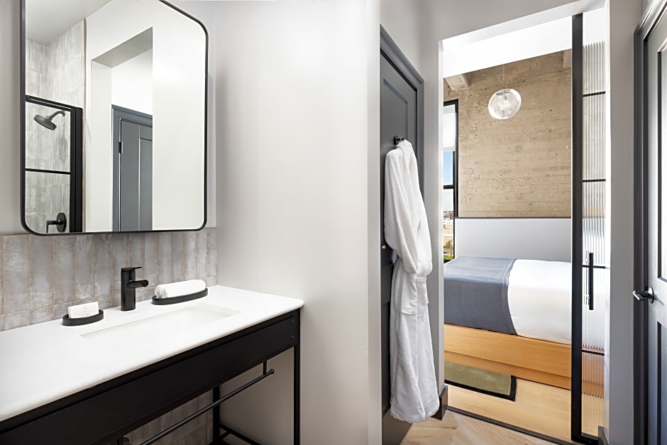 Switch House Hotel – Philadelphia, PA