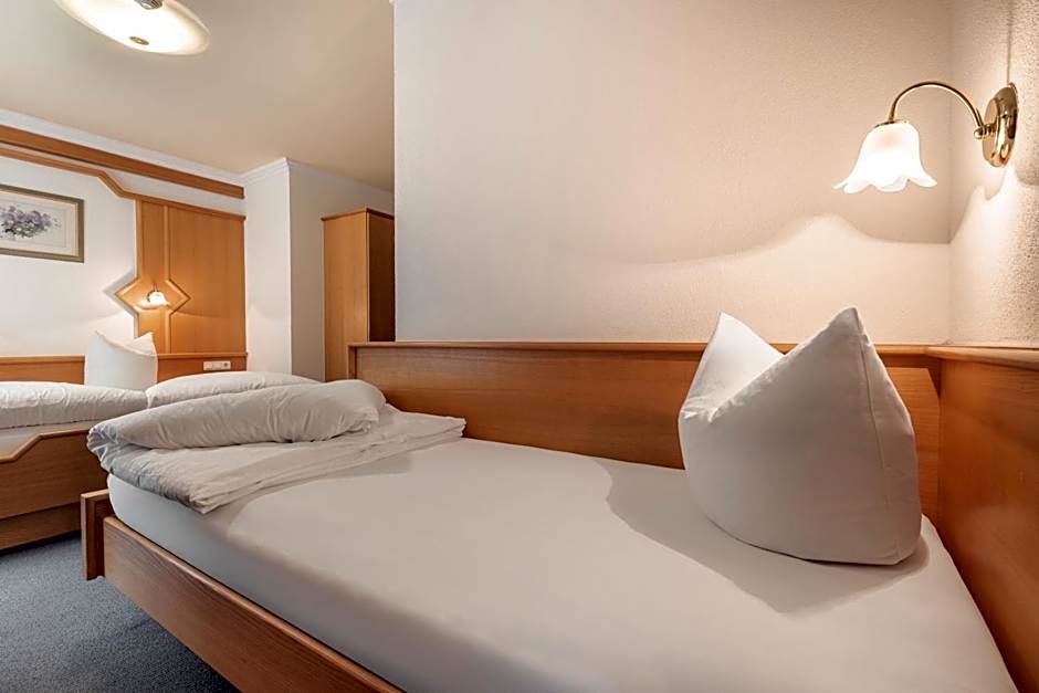 SCHMID Rooms & Apartments