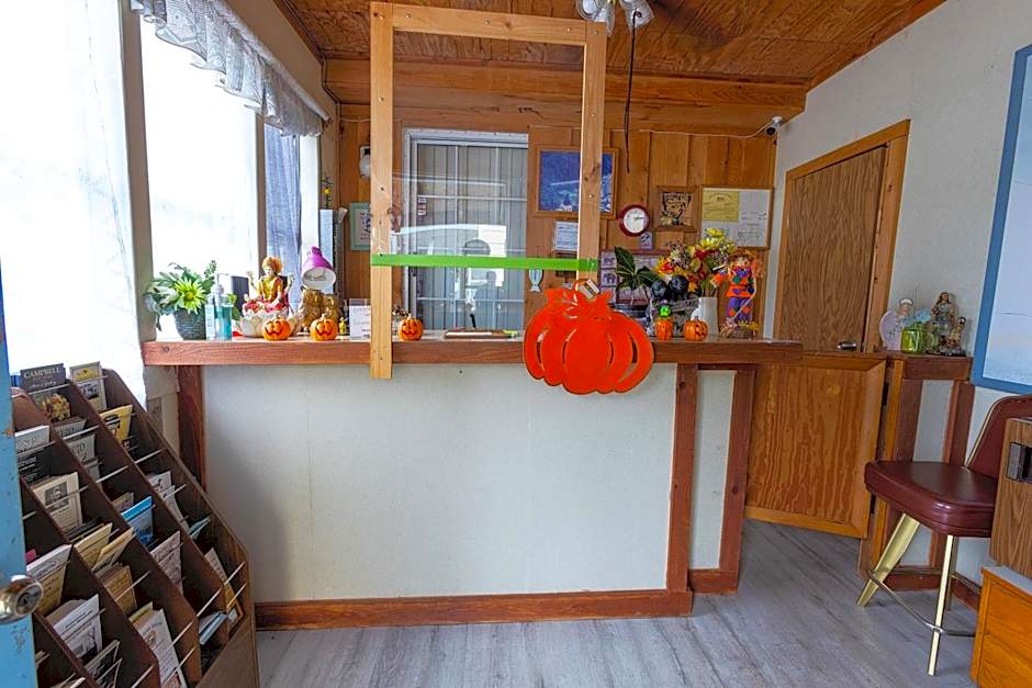 Parkside Motel by OYO Meadville Conneaut Lake